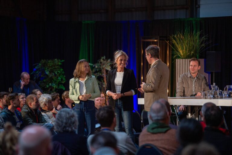 Kennisdag Duurzaam Bodembeheer podium