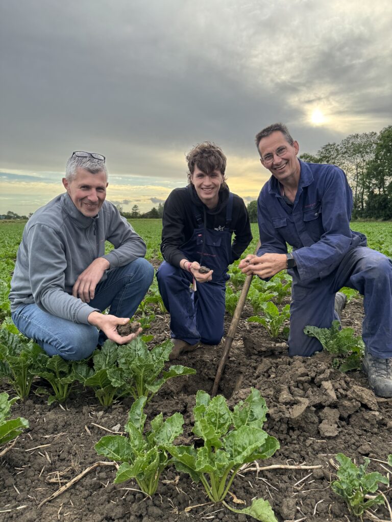 Akkerbouwers op het land